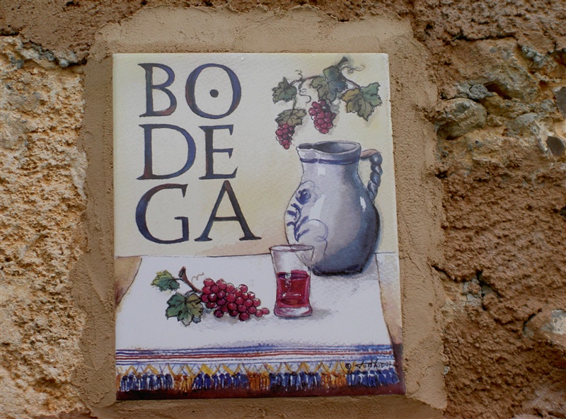 … dazu guter Wein aus umliegenden Bodegas – Foto 2